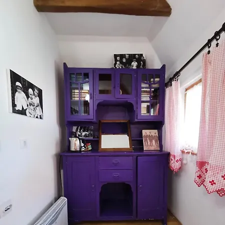 Kır Evi Etno Selo Rajski Konaci Leusici