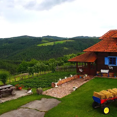 Etno Selo Rajski Konaci Летний дом