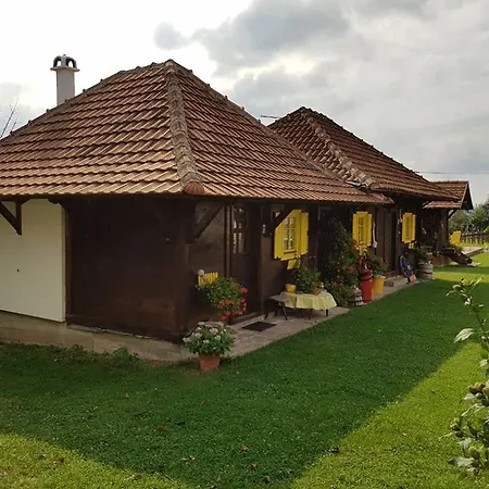 Etno Selo Rajski Konaci *