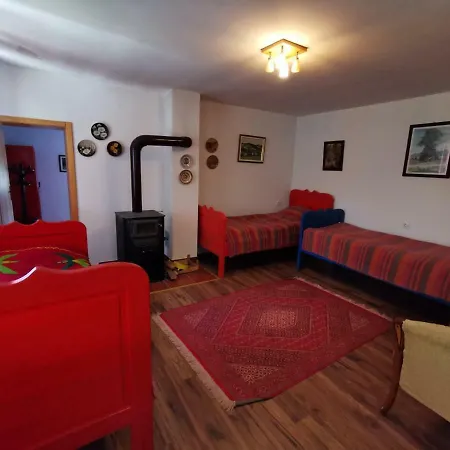 Etno Selo Rajski Konaci * Leusici