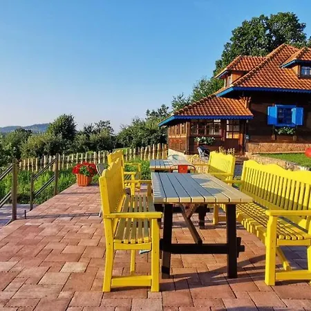 Kır Evi Etno Selo Rajski Konaci *