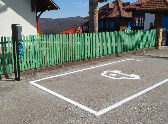 Etno Selo Rajski Konaci