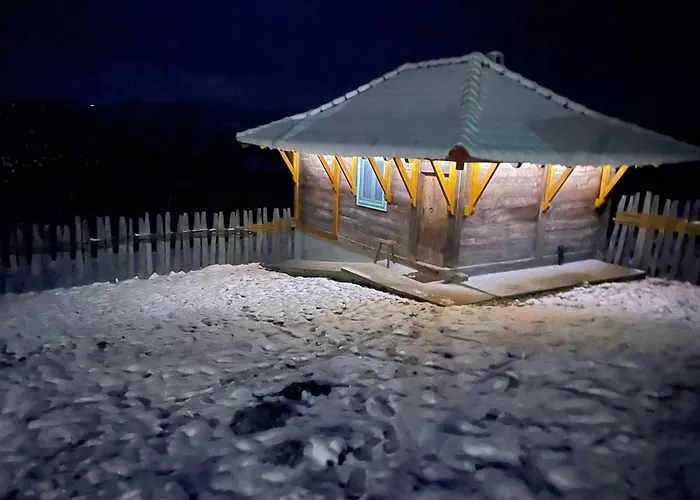 Gospodarstwo wiejskie Etno Selo Rajski Konaci Leusici