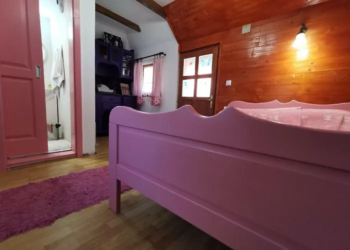 Etno Selo Rajski Konaci