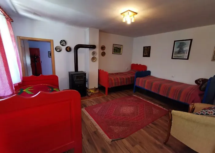 Etno Selo Rajski Konaci * Leusici